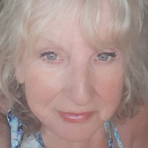 lauriebolton817